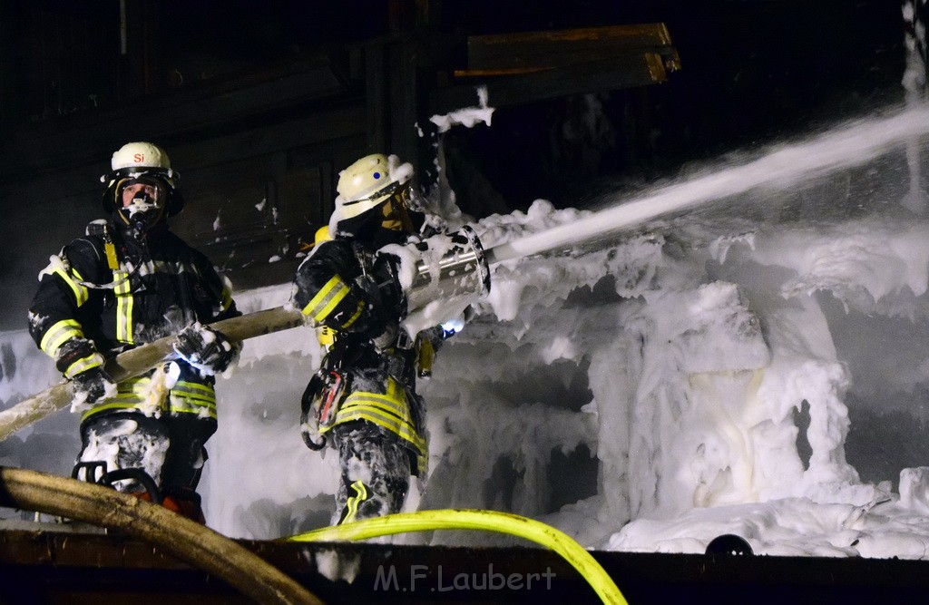 Grossfeuer Einfamilienhaus Siegburg Muehlengrabenstr P0444.JPG - Miklos Laubert